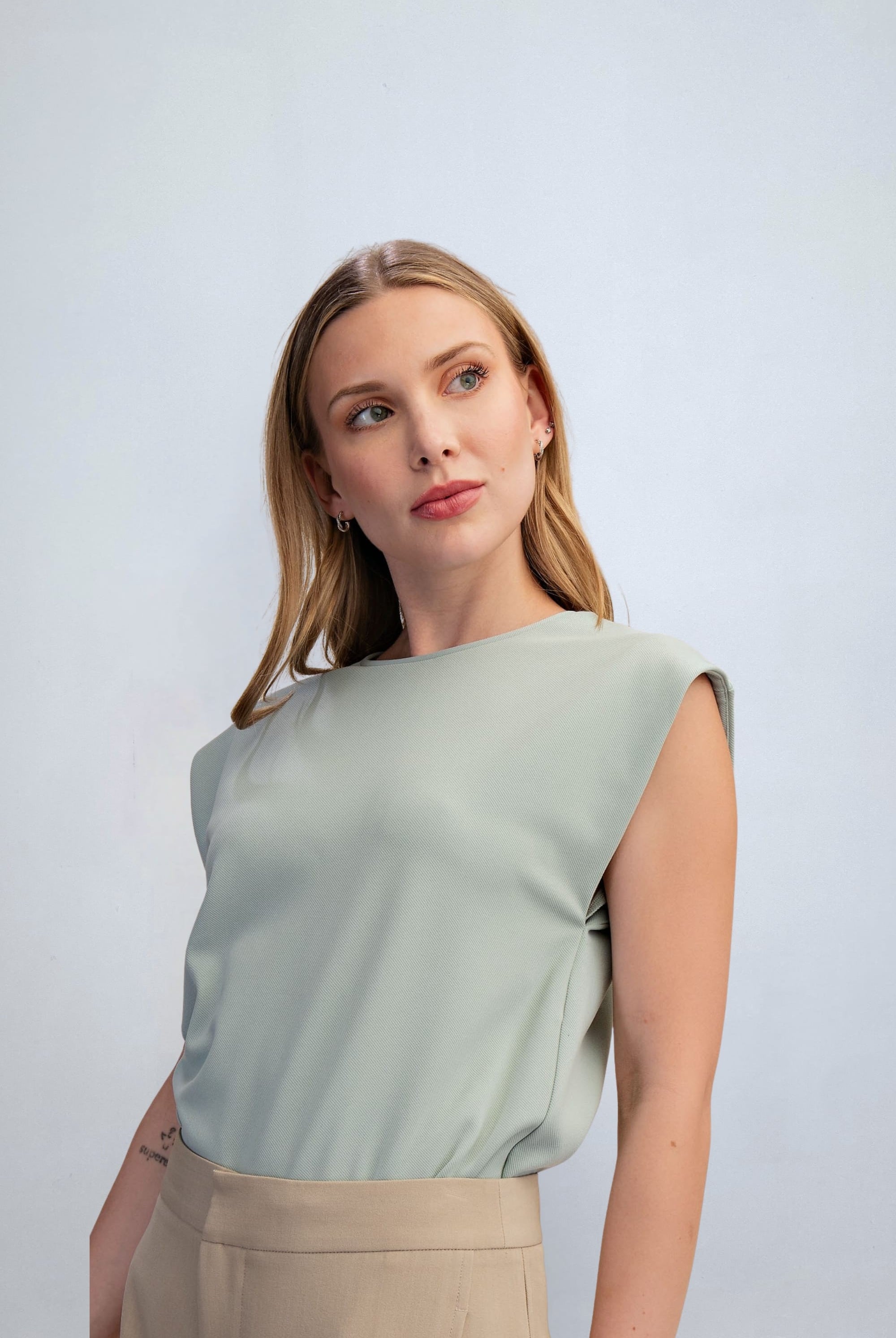 eBoutike Top Round Neck Drop-shoulder