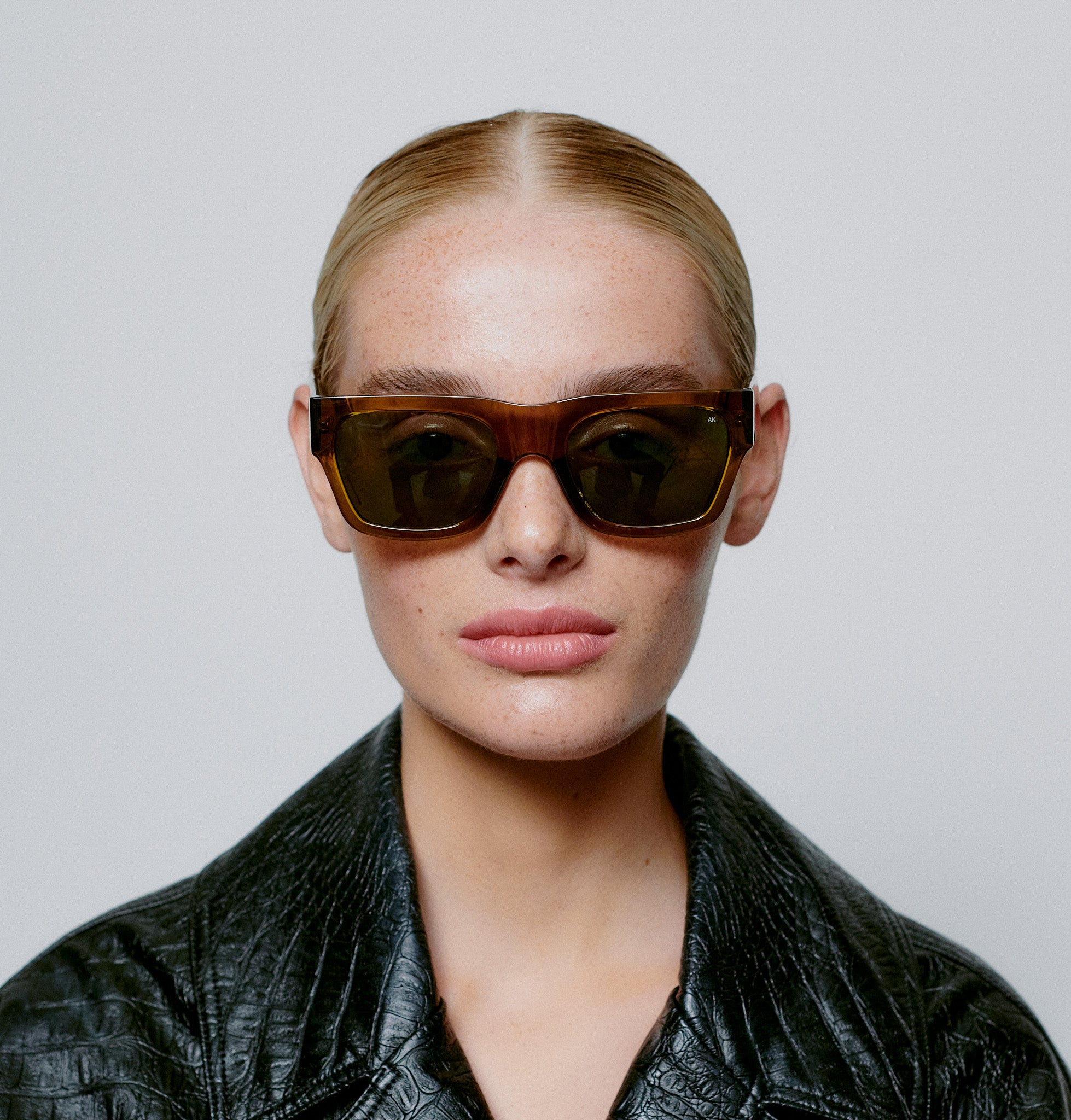 AGNES - Smoke Transparent - éBoutiké