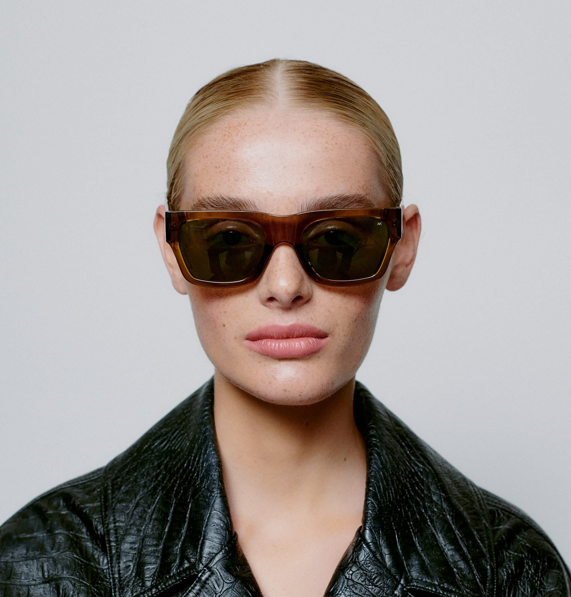 eBoutike Sunglasses AGNES - Smoke Transparent