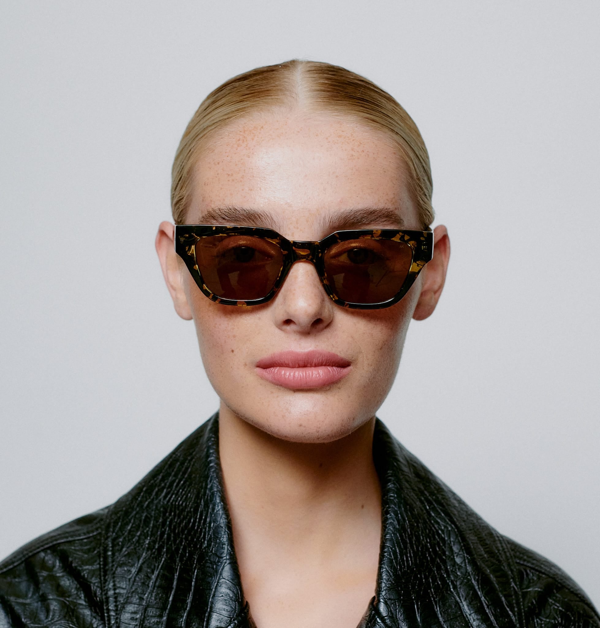 eBoutike Sunglasses KAWS - Black/Yellow Tortoise