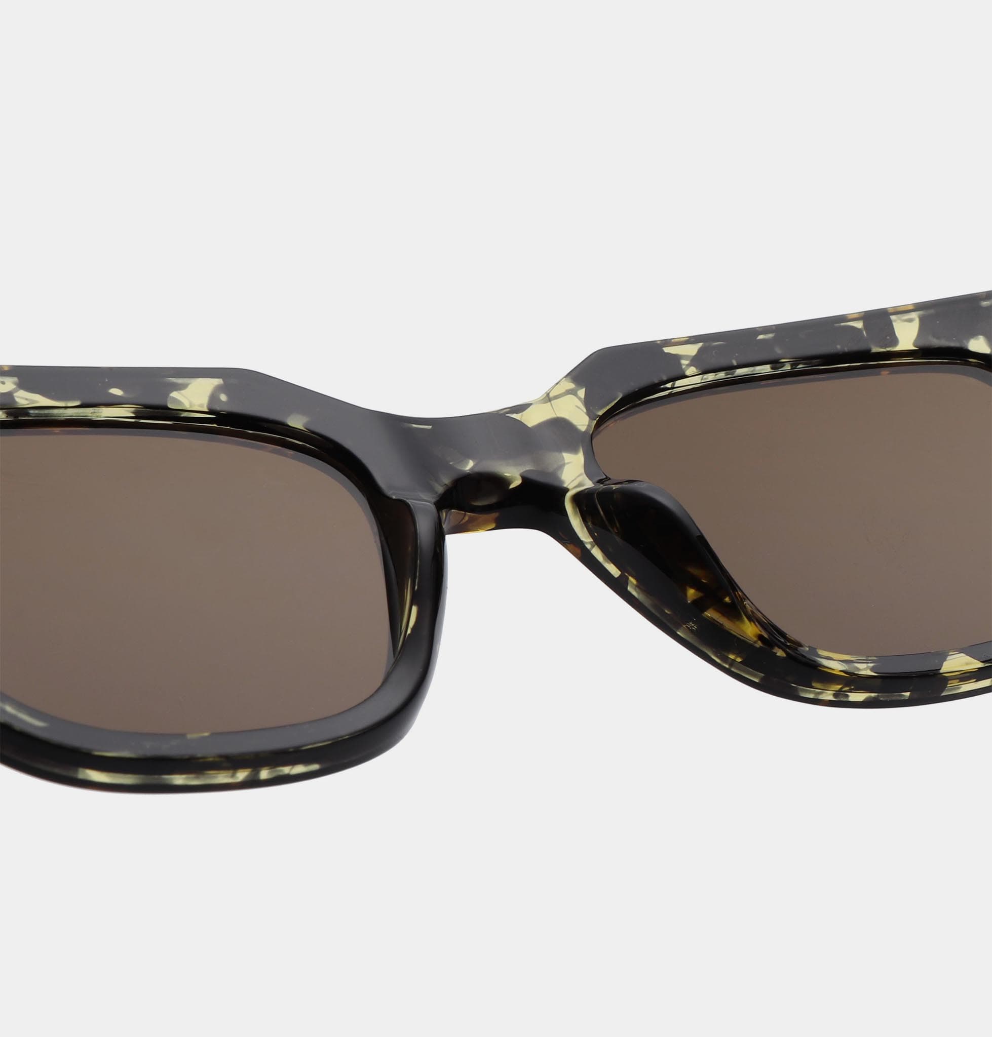 eBoutike Sunglasses KAWS - Black/Yellow Tortoise