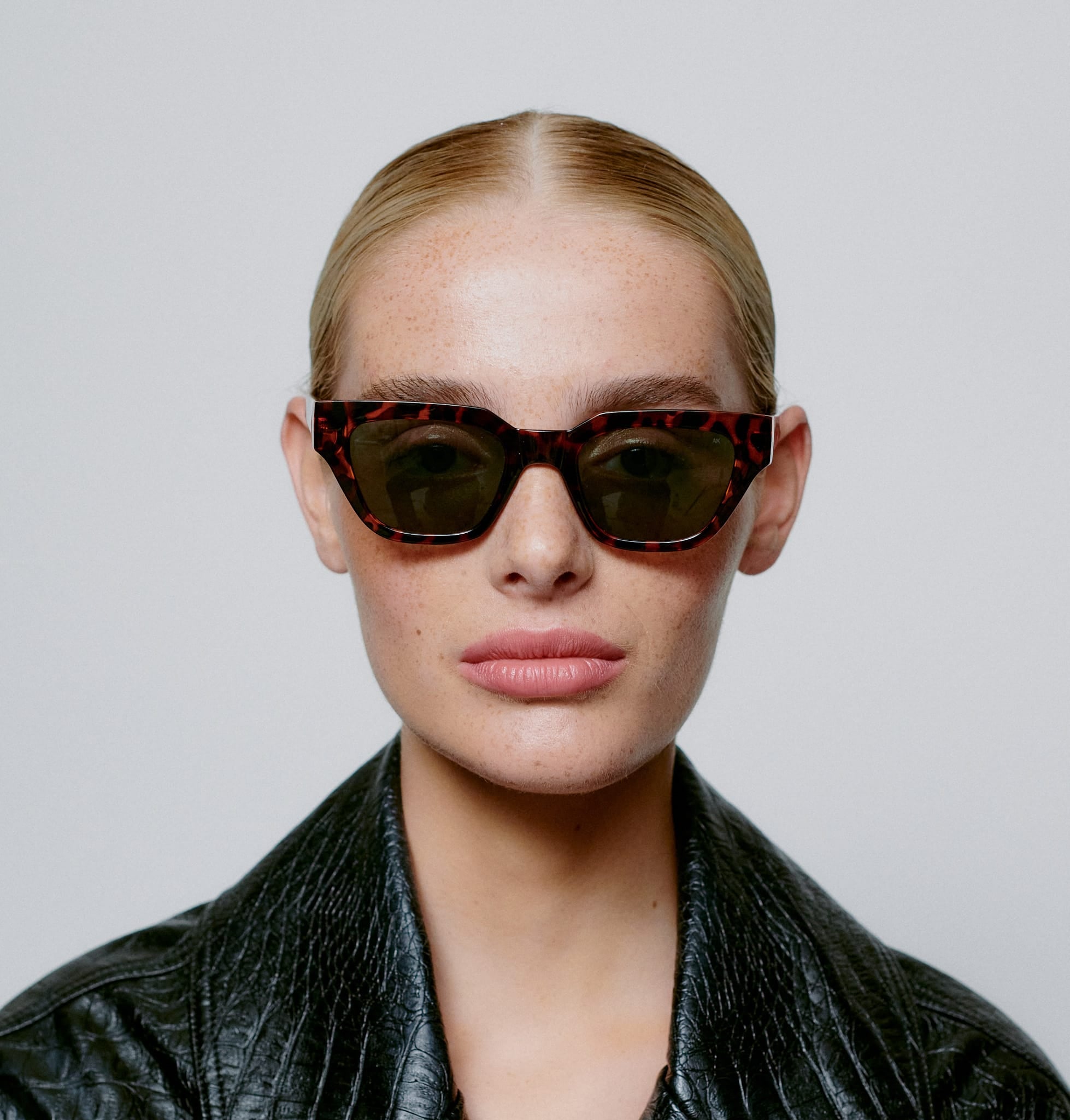 eBoutike Sunglasses KAWS - Demi Tortoise