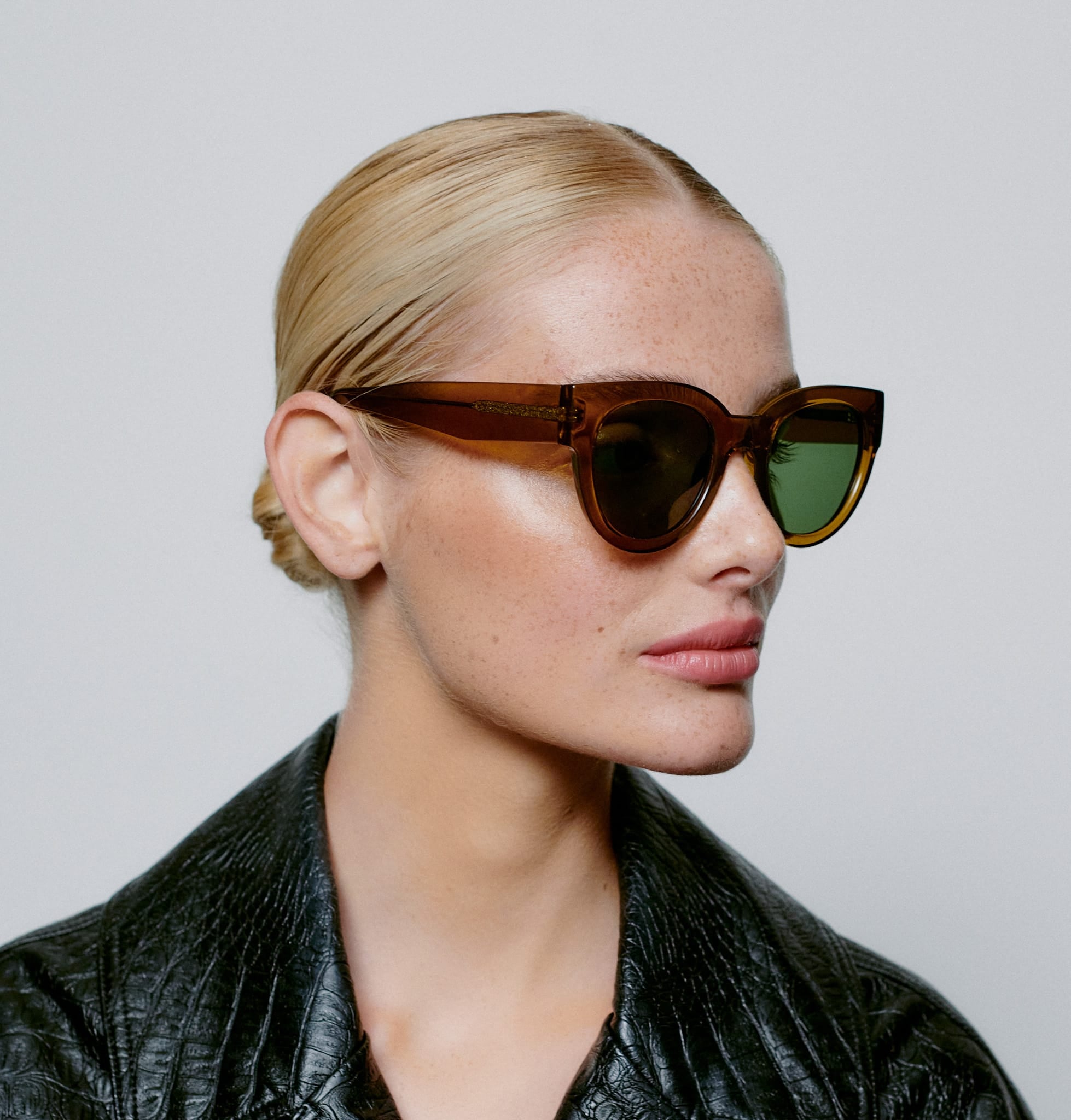 eBoutike Sunglasses LILLY - Smoke Transparent