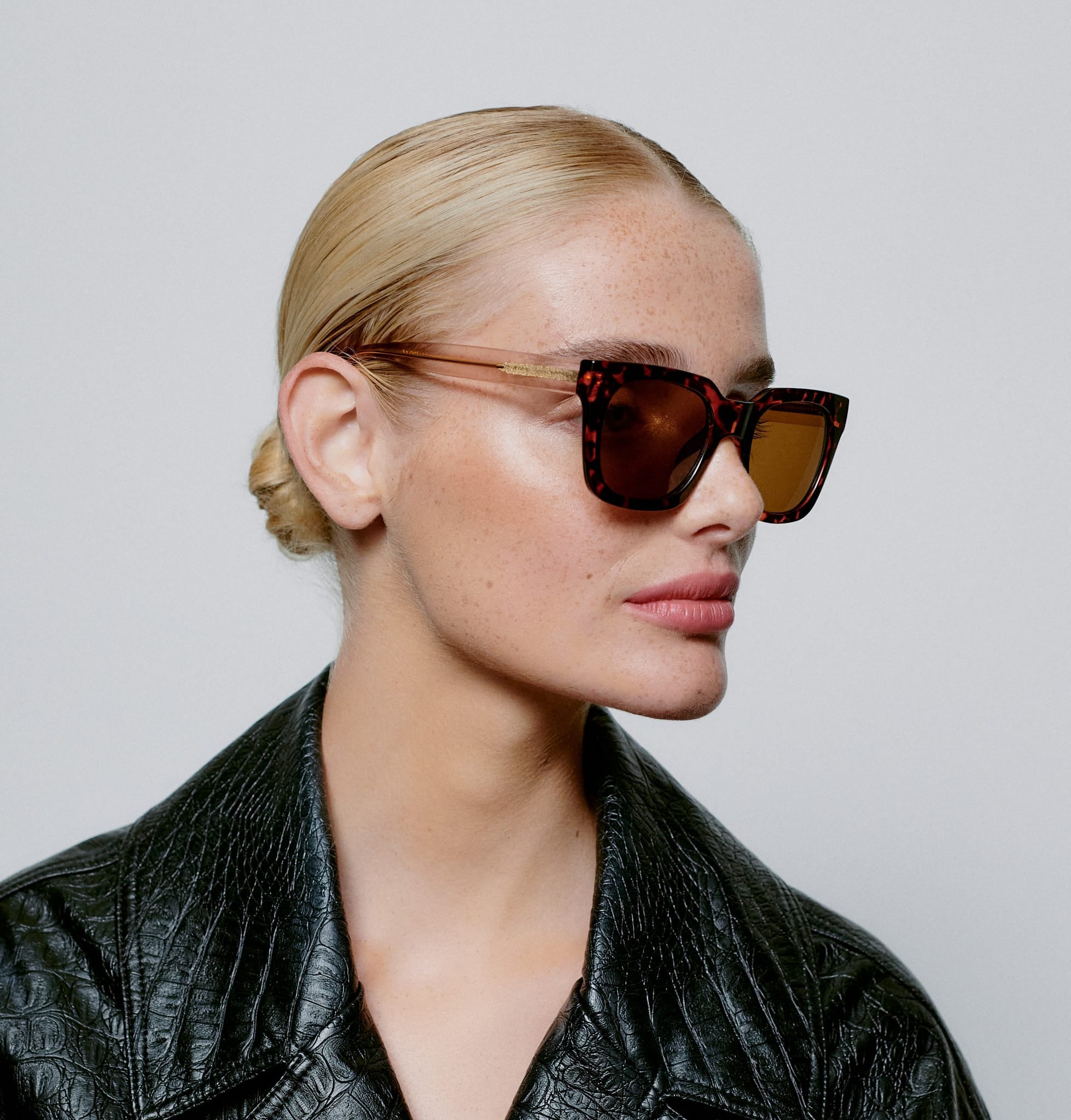 éBoutiké Sunglasses NANCY - Demi Tortoise