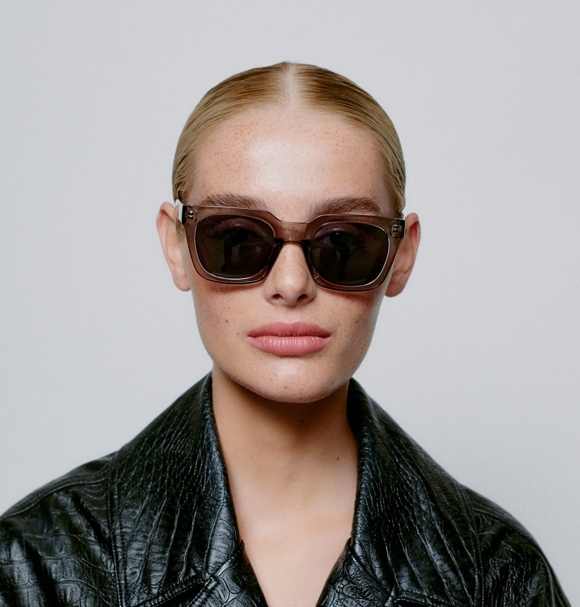 éBoutiké Sunglasses NANCY - Grey Transparent