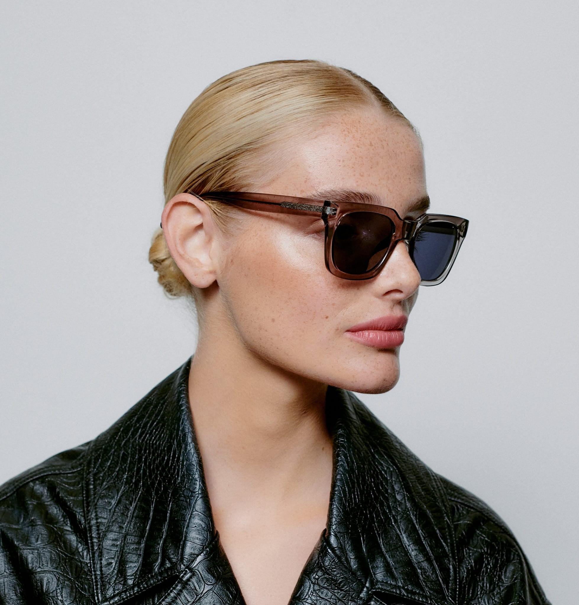 éBoutiké Sunglasses NANCY - Grey Transparent