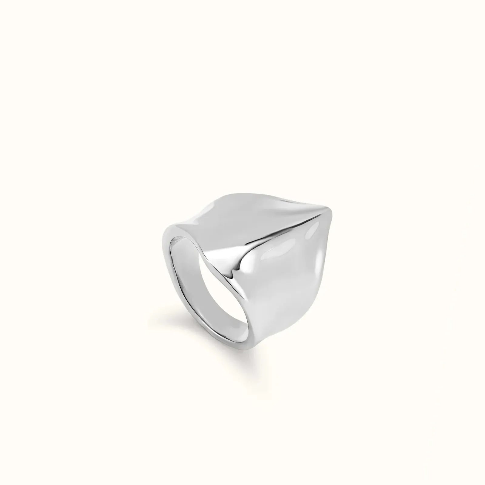 UNOde50 Ring Sterling silver-plated ring with the shape of a manta ray