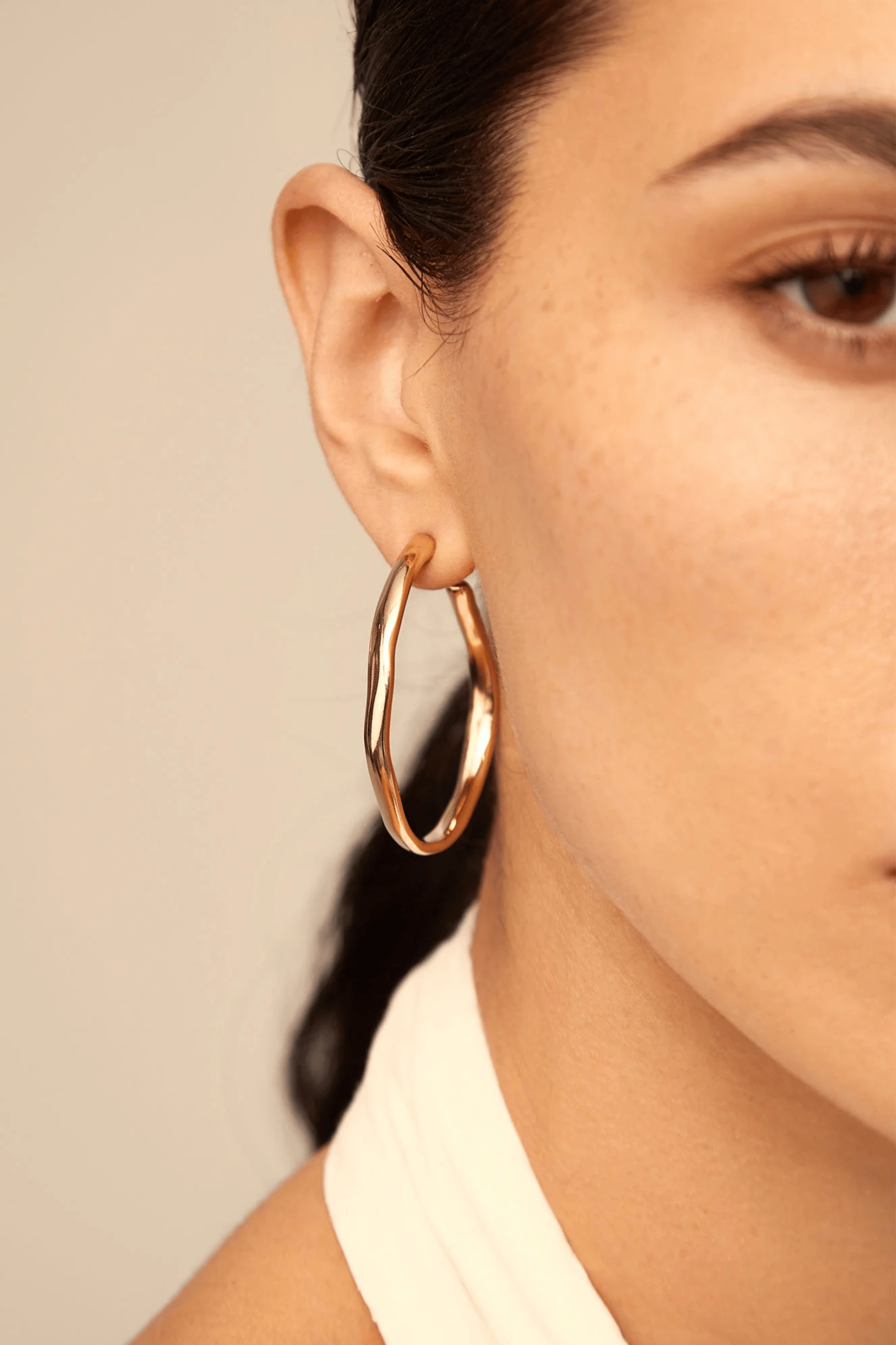 UNOde50 Earring 18K gold-plated open hoop earrings
