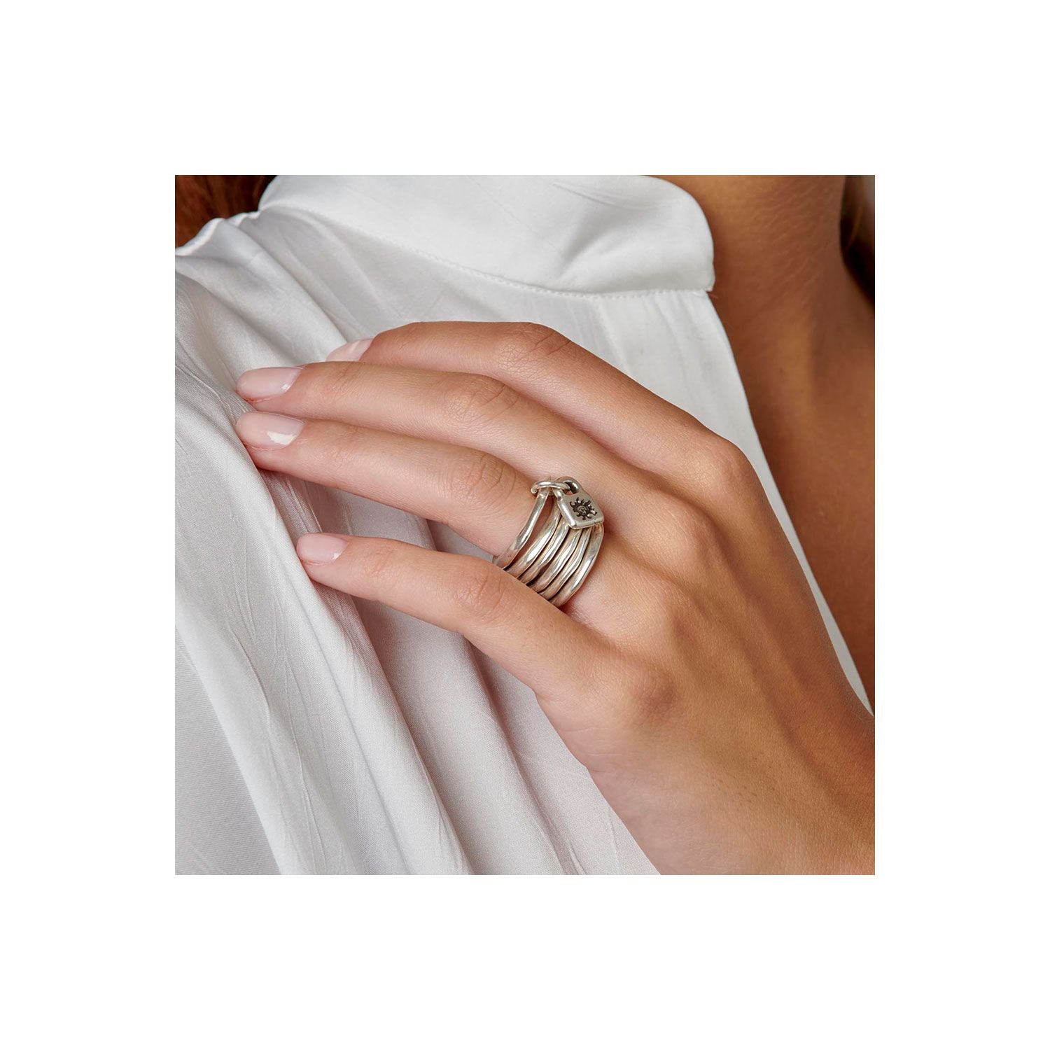 Prisioner - e BOU-TIKe