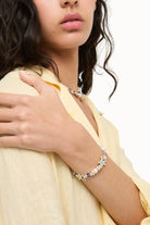 UNOde50 Bracelet Bracelet Espectro Elastic bracelet with multicolored crystals and starfish