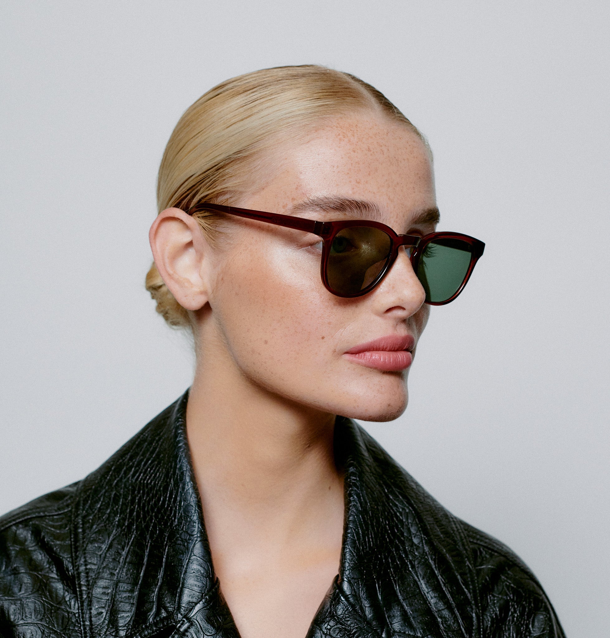 BATE - Brown Transparent - éBoutiké