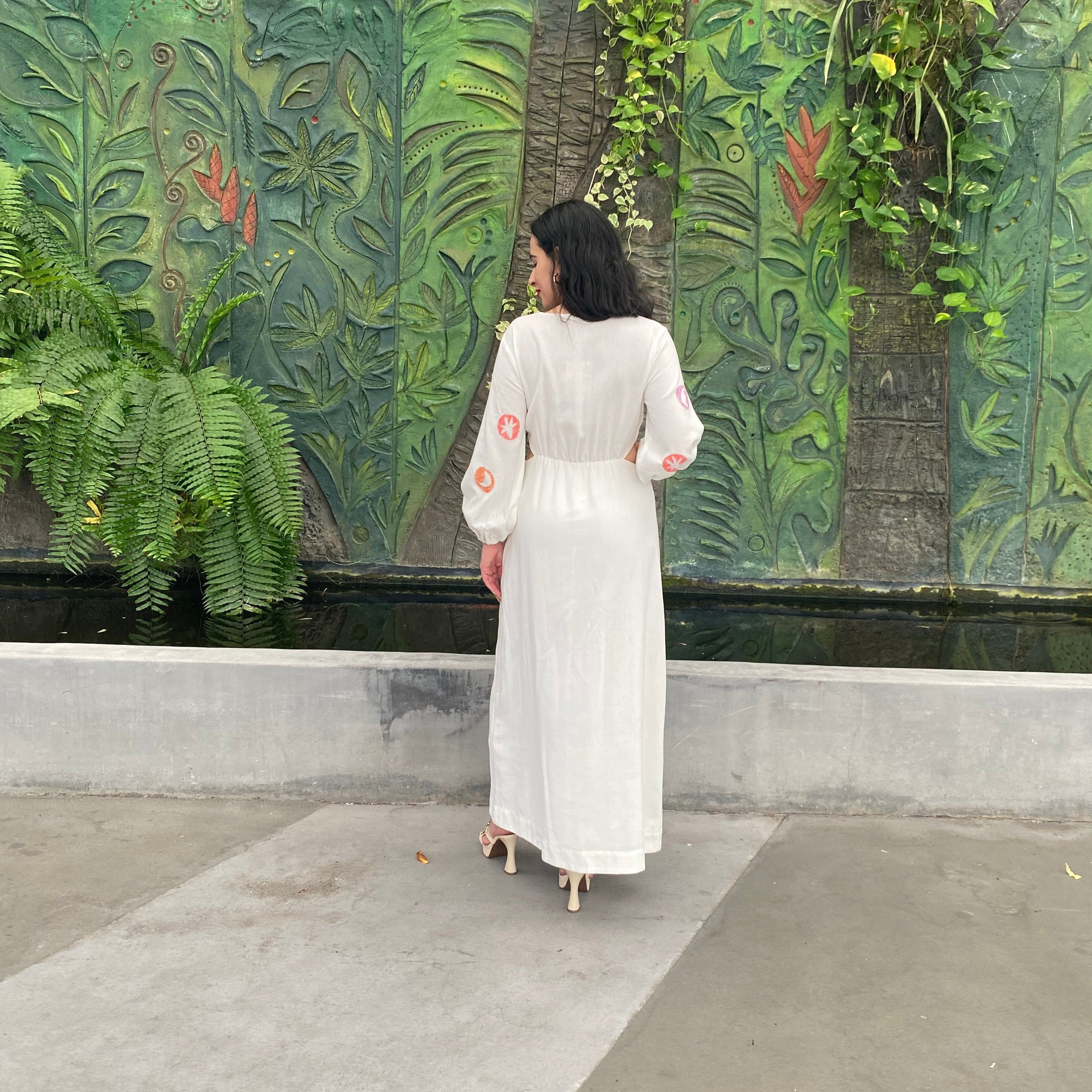 Moonlight Embroidered Linen Cropped Dress - éBoutiké