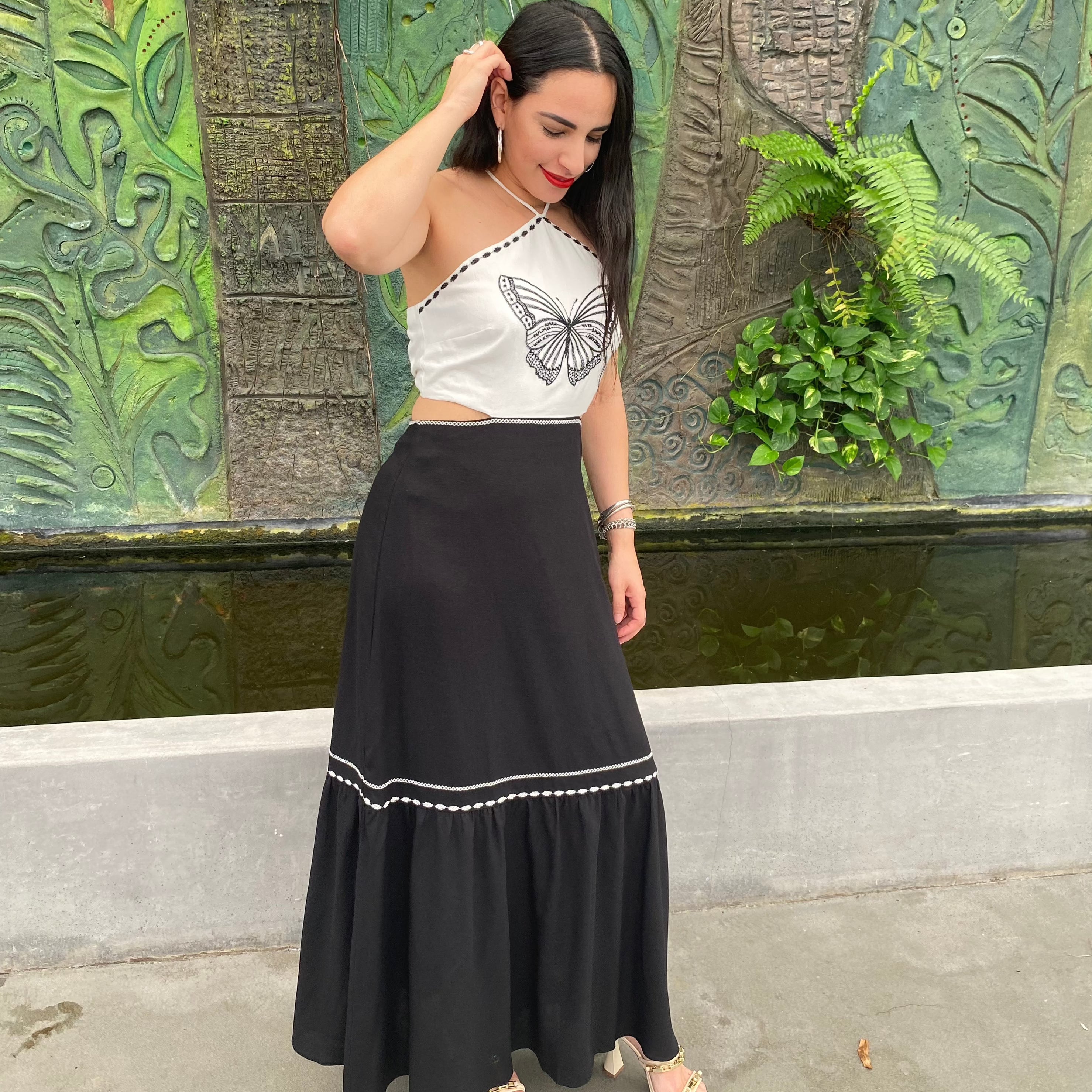 Butterfly Embroidered Linen Cropped Dress - éBoutiké